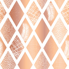 Le losange de collage de feuille de cuivre forme le modèle vectoriel continu. Formes texturées géométriques de fond abstrait doré rose contemporain. Formes de losange avec feuille de palmier tropical, textures de peau d& 39 animal.