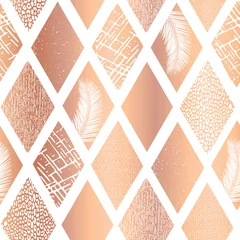 Rugzak Koperfolie collage ruit vormen naadloze vector patroon. Hedendaagse rose gouden abstracte achtergrond geometrische getextureerde vormen. Ruitvormen met tropisch palmblad, dierenhuidtexturen. © StockArtRoom