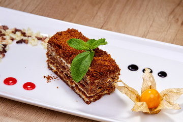 tasty honey cake