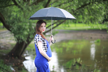 Young girl in a green park