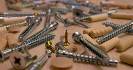 Furniture panels made of laminated chipboard and accessories for the assembly of interior items