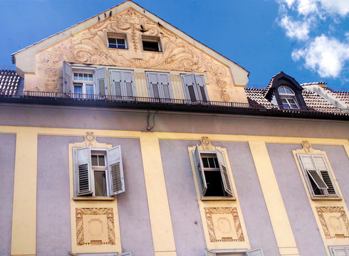 S&uuml;dtirol Bozen Dominikanerpl. - Kolping Stra&szlig;e 1051.2