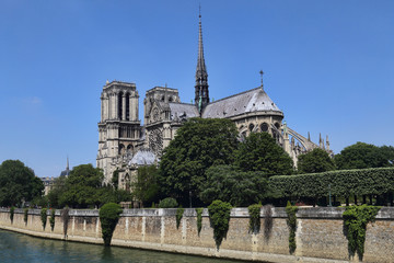 Obraz premium Notre Dame cathedral in Paris, France