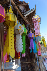 Naklejka premium Lampions in einem Tempel in Chiang Mai