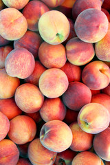 fresh peaches at the market