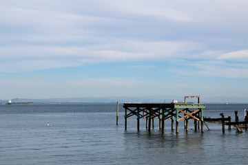 Obraz premium Abandoned Broken Pier