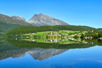 Fototapete bei efototapeten.de bestellen   