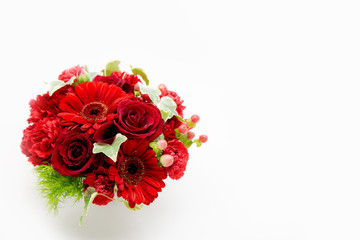 赤いバラ・カーネーション・ガーベラのアレンジメント