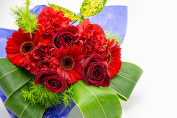 赤系の花束・母の日バラ・カーネーション・ガーベラ