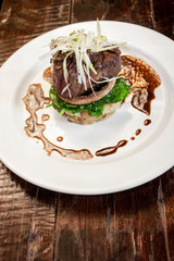 Meat and salad mixed hot burger