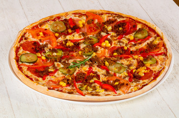 Pizza with minced meat