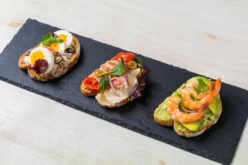 オープンサンドイッチ　Italian food (Bruschetta) 