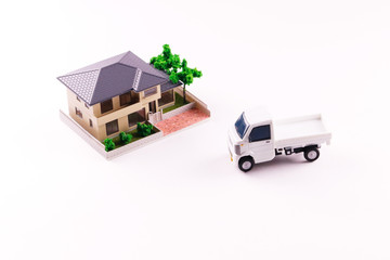Obraz premium 軽トラックと家