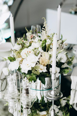 Wedding table decoration flowers