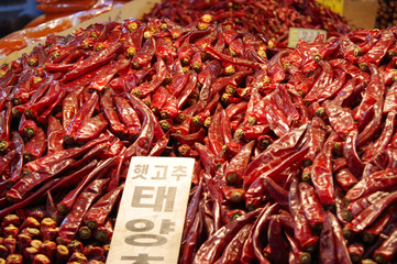 市場で売られている乾物