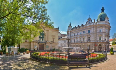 Bielsko-Biała, Bielitz, Plac Teatralny - widok na Teatr Polski i Pocztę Główną
