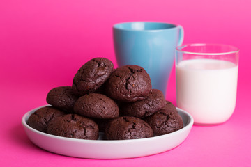 delicious chocolate chip cookies