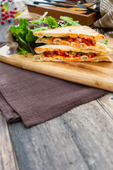 roasted chicken tandoori sauce sandwich