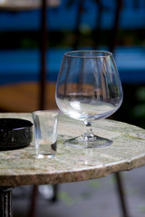 Copa vacía de brandy