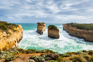 Fototapeta premium The Twelve Apostles on a windy spring day on the Great Ocean Road in Victoria, Australia