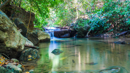 Naklejka premium Wodospad w Tajlandii