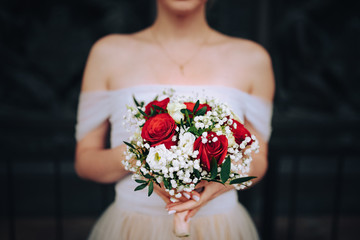 bride with bridal bouquet