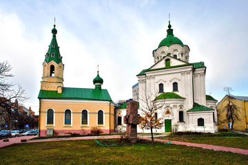 Fototapeta na wymiar St. Nicholas Naberezhny Church