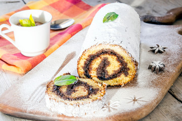 Pandishpan roll with chocolate