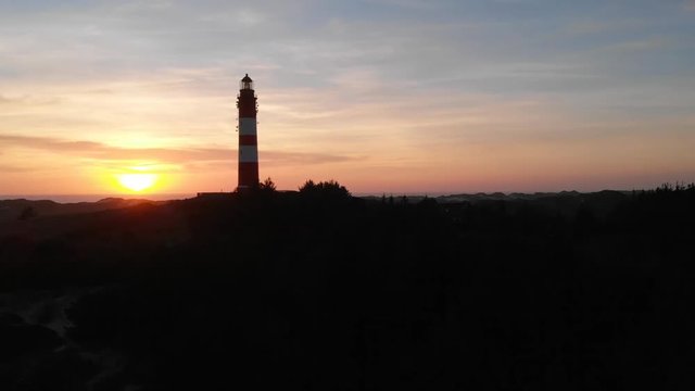 Nordseeinsel Amrum mit Leuchtturm am Abend