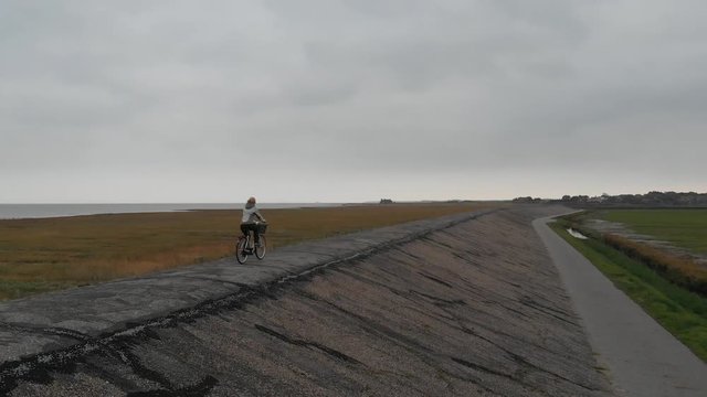 Video Radfahren auf Deich / Insel Amrum