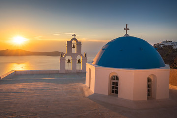 Fototapeta na wymiar Santorini in Greece in summer hot sunset weather