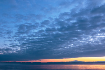 Fototapeta na wymiar Blue hour clouds before sunrise