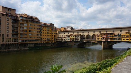 Obraz premium Ponte Vecchio over Arno river in Florence, Italy