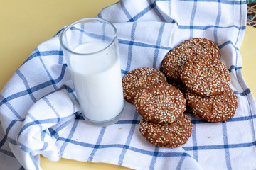 homemade ginger coockie with sesame