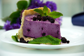 cheese cake with blueberries