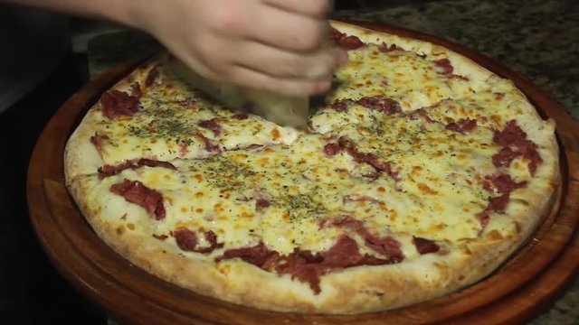 Pizza Toscana no Ponto 