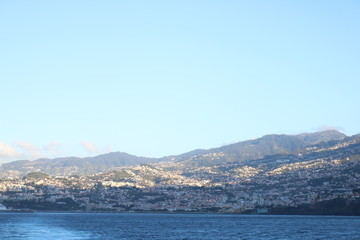 Fototapeta na wymiar Funchal bay
