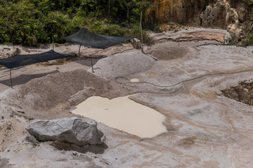 rock sand washing mine with sedimentation well