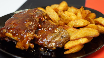 foto menu ristorante piatto principale portata secondo aperitivo burger ristorante carne piatto primo piatto pub bar  faast food