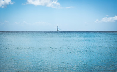 Obraz premium Sailboat in ocean
