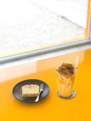 Iced coffee and dessert