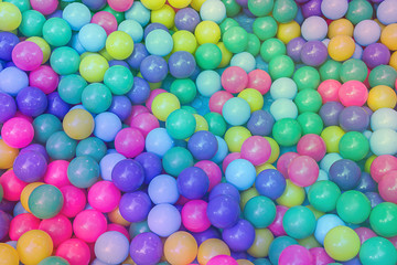 Many colorful plastic balls
