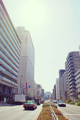 都市の風景、大通りとビル