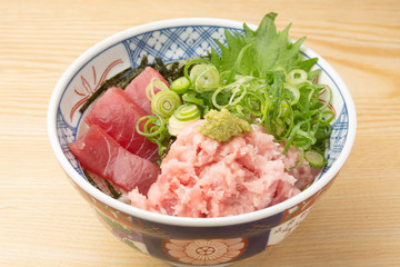 ネギトロ丼