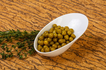 Marinated green peas