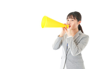叫ぶ若いビジネスウーマン
