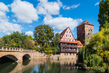 Weinstadel und Maxbrücke Nürnberg 