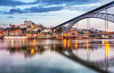 Fototapeta na wymiar Porto, Portugal old city skyline from across the Douro River