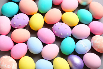 Fototapeta na wymiar Easter eggs on grey background