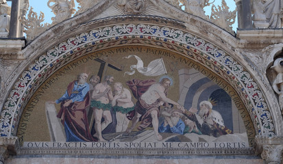 Obraz premium Deposition Jesus Christ From The Cross, mosaic from upper facade of the Basilica San Marco, St. Mark's Square, Venice, Italy, UNESCO World Heritage Sites 